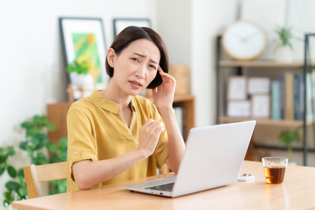 頭痛に悩む方のイメージ 新松戸ゆうあい整骨院・はりきゅう院