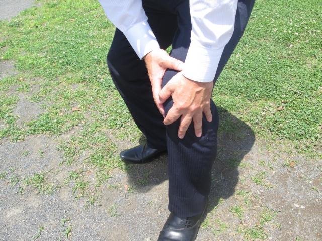 膝の痛みに悩む方のイメージ 新松戸ゆうあい整骨院・はりきゅう院