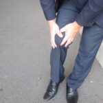 膝の痛みに悩む方のイメージ 新松戸ゆうあい整骨院・はりきゅう院