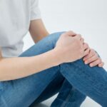 膝の痛みに悩む方のイメージ 新松戸ゆうあい整骨院・はりきゅう院