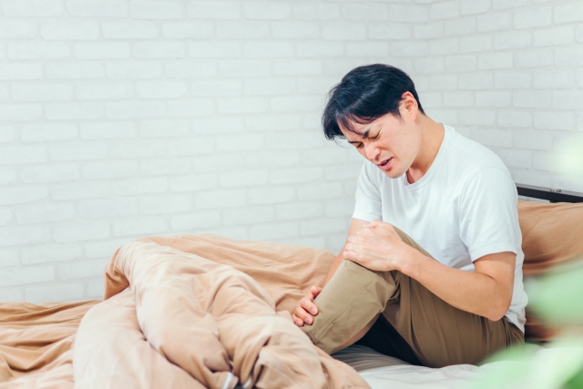 膝の痛みに悩む方のイメージ 新松戸ゆうあい整骨院・はりきゅう院