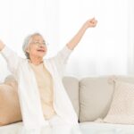 気持ちよく深呼吸する女性のイメージ 増尾ゆうあい整骨院・はりきゅう院