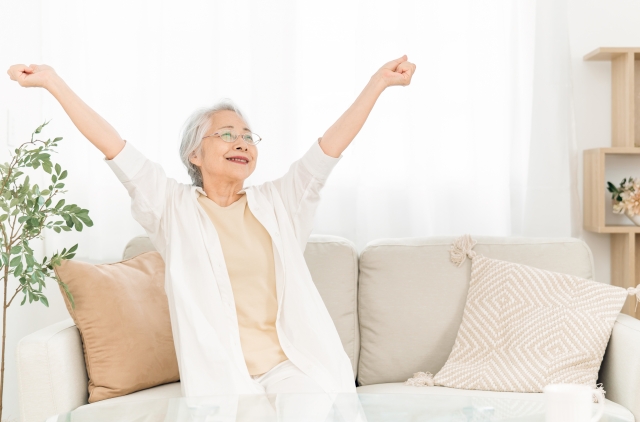 気持ちよく深呼吸する女性のイメージ 増尾ゆうあい整骨院・はりきゅう院