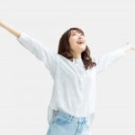 気持ちよく深呼吸する女性のイメージ 増尾ゆうあい整骨院・はりきゅう院